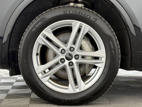 Certified 2024 Audi Q5 e Premium image 11