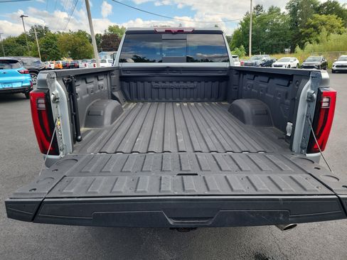 Certified 2024 GMC Sierra 2500 Denali w/ Denali Reserve Package image 36