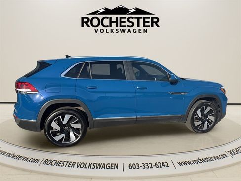 Used 2025 Volkswagen Atlas Cross Sport SEL image 10