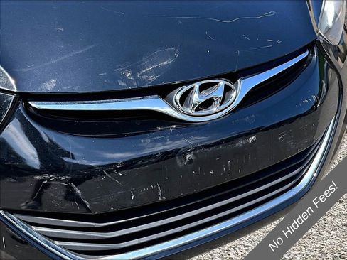 Used 2014 Hyundai Elantra SE FWD image 24