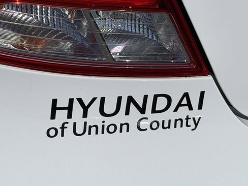 Used 2017 Hyundai Accent SE FWD image 22