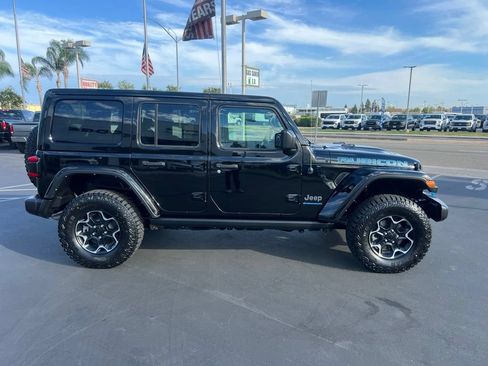 Used 2023 Jeep Wrangler Unlimited Rubicon 4xe w/ Cold Weather Group AWD/4WD image 8