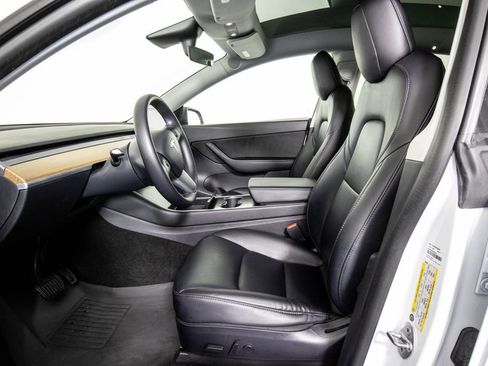 Used 2020 Tesla Model Y Long Range AWD/4WD image 9