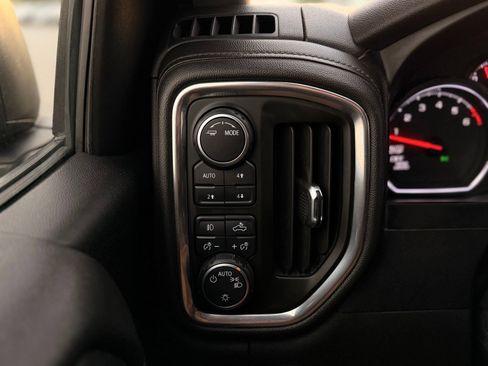 Used 2020 Chevrolet Silverado 1500 LT Trail Boss AWD/4WD image 30