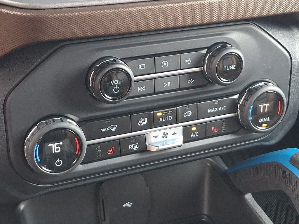 Used 2023 Ford Bronco Outer Banks AWD/4WD image 14