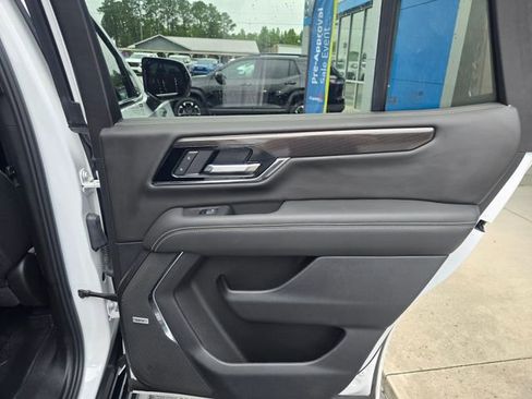 Used 2025 GMC Yukon Elevation w/ LPO, Elevation Black Package RWD image 47