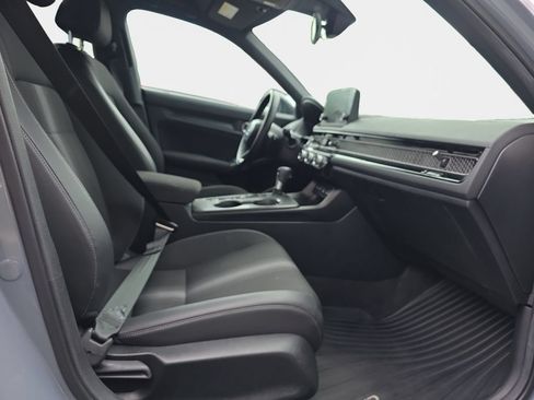 Certified 2025 Honda Civic Sport image 17