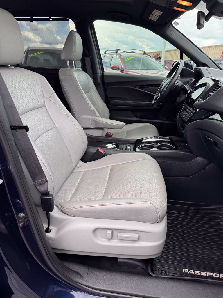 Used 2022 Honda Passport Elite image 12