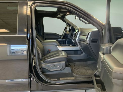 Used 2022 Ford F350 Platinum AWD/4WD image 28
