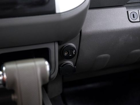 Used 2019 Nissan Frontier SV RWD image 22