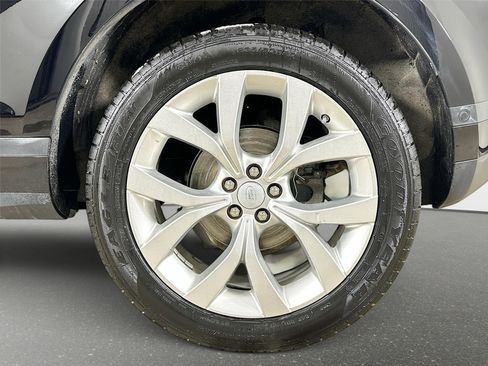 Used 2020 Land Rover Range Rover Evoque SE image 37