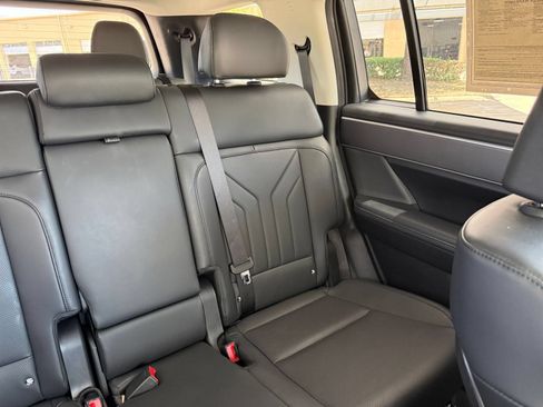 Used 2026 Hyundai Santa Fe SEL FWD image 34