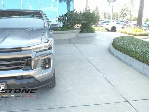 Used 2025 Chevrolet Colorado LT w/ LT Convenience Package AWD/4WD image 33