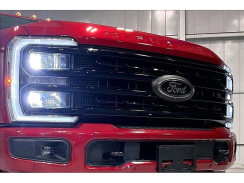 Used 2024 Ford F250 Lariat w/ Lariat Ultimate Package AWD/4WD image 31