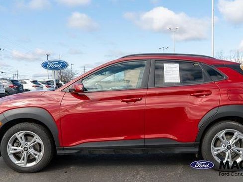 Used 2023 Hyundai Kona SEL AWD/4WD image 9