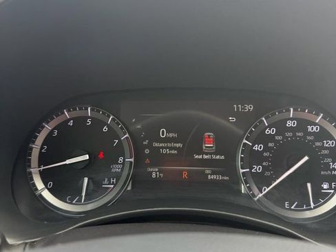 Used 2021 Toyota Highlander XLE AWD/4WD image 20
