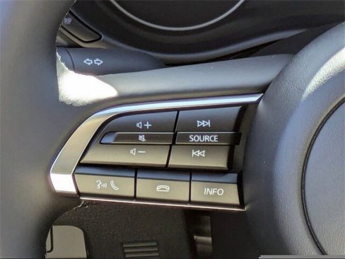 Used 2025 MAZDA MAZDA3 s image 21