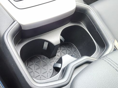 Used 2021 Toyota RAV4 XSE AWD/4WD image 15
