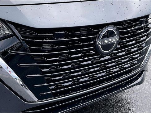 Certified 2025 Nissan Sentra S image 28