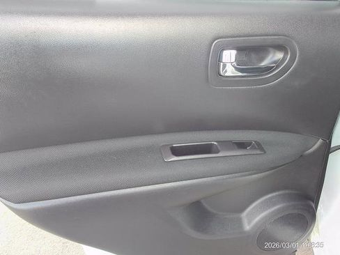 Used 2015 Nissan Rogue S w/ Convenience Package image 15