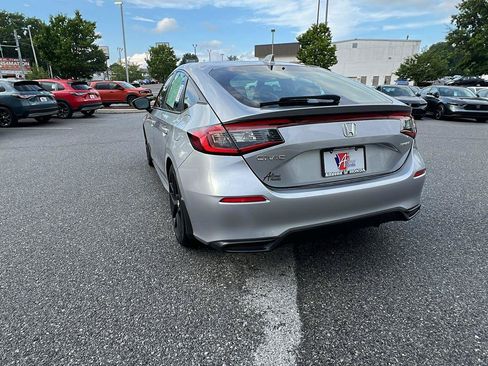 Used 2023 Honda Civic Sport image 6