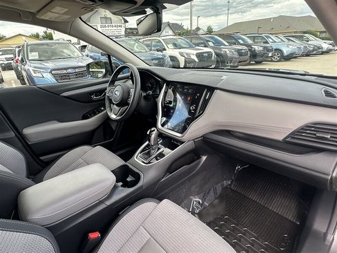 Used 2024 Subaru Outback Premium AWD/4WD image 10