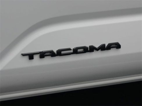 Used 2024 Toyota Tacoma TRD Off-Road image 13