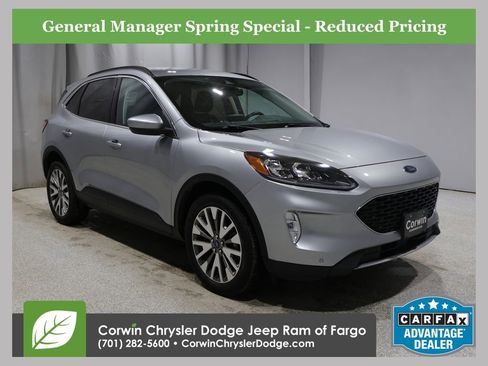 Used 2022 Ford Escape Titanium image 1