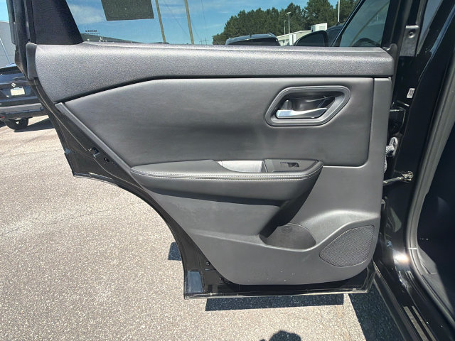 Used 2026 Nissan Rogue SV FWD image 22