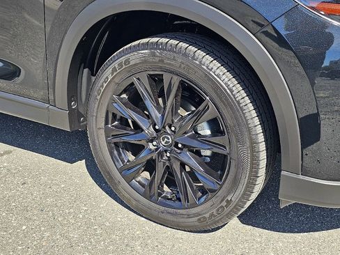Certified 2025 MAZDA CX-5 Carbon Edition image 9