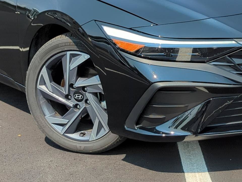 Certified 2025 Hyundai Elantra Sport FWD image 20