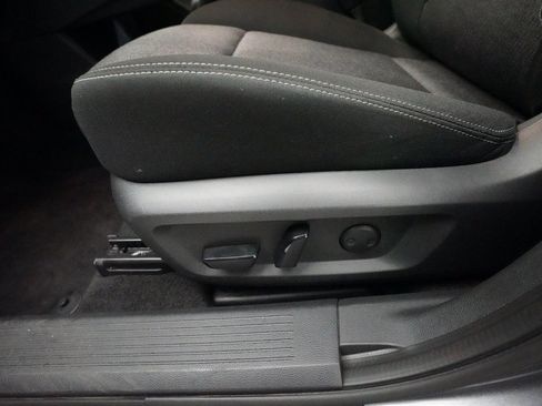 Certified 2024 Nissan Rogue SV image 29