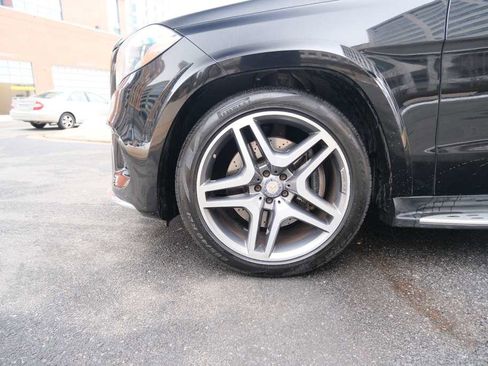 Used 2017 Mercedes-Benz GLS 550 4MATIC image 4