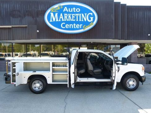 Used 2021 Ford F250 XL w/ Power Equipment Group RWD image 25