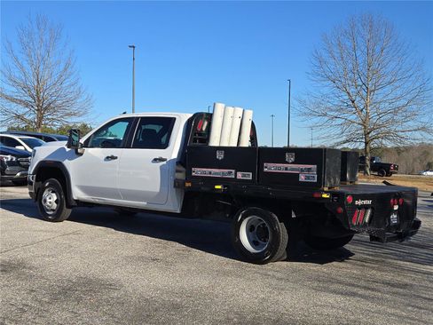 Used 2022 GMC Sierra 3500 Pro w/ Convenience Package RWD image 12