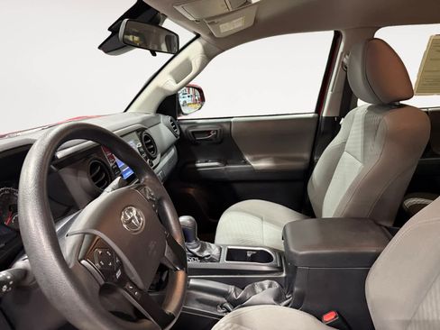 Used 2021 Toyota Tacoma SR image 13