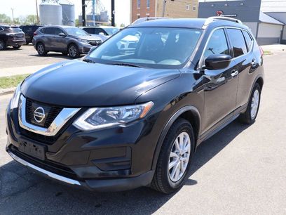 Used 2017 Nissan Rogue SV