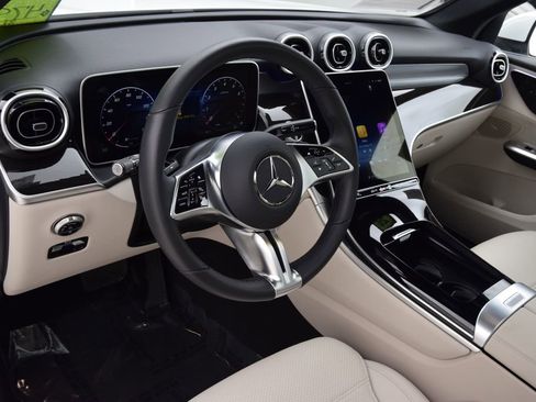 Used 2026 Mercedes-Benz GLC 300 4MATIC image 21