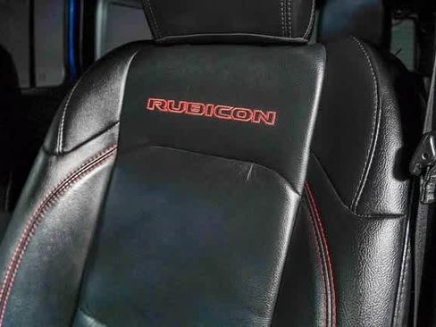 Used 2019 Jeep Wrangler Unlimited Rubicon w/ Dual Top Group image 27