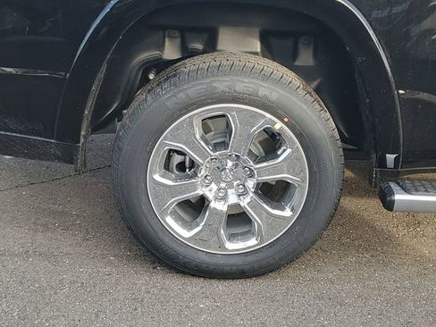 New 2026 RAM 1500 4x4 Crew Cab image 6