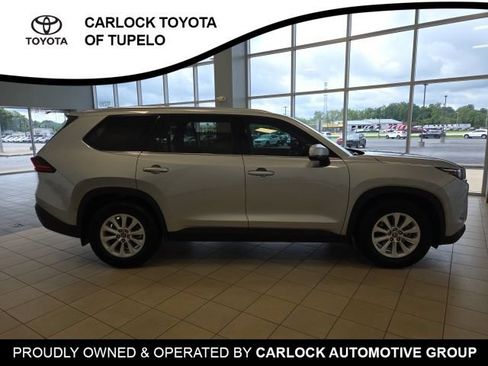 Used 2025 Toyota Grand Highlander FWD image 9