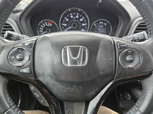 Used 2018 Honda HR-V EX-L image 9