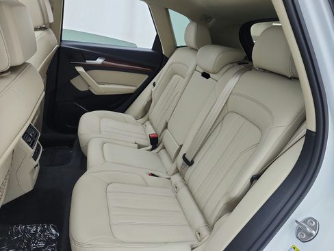 Used 2023 Audi Q5 2.0T Premium w/ Convenience Package AWD/4WD image 15
