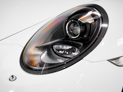 Used 2015 Porsche 911 Carrera S image 32