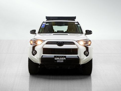 Used 2020 Toyota 4Runner Venture w/ Moonroof Package image 8
