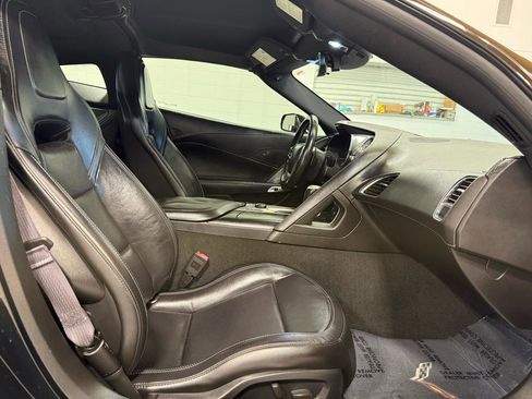 Used 2014 Chevrolet Corvette Stingray Coupe image 20