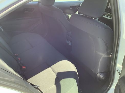 Used 2023 Toyota Corolla LE image 32
