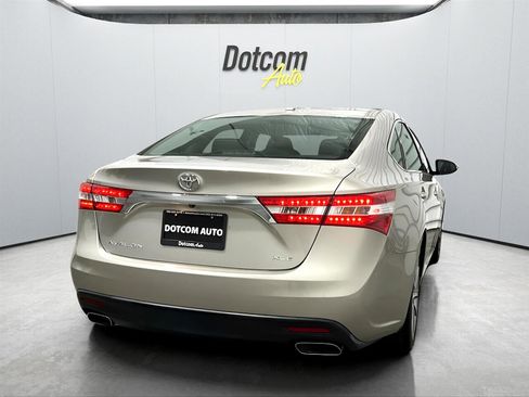 Used 2014 Toyota Avalon XLE Premium image 11