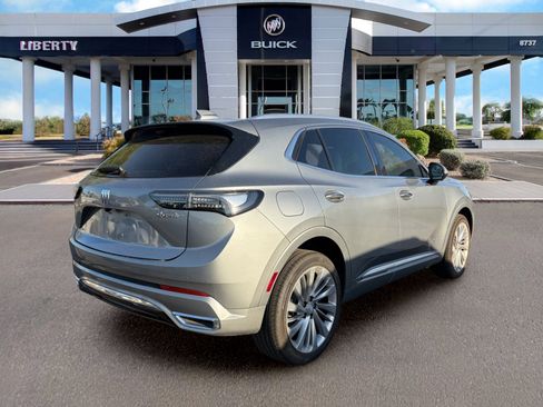 Used 2024 Buick Envision Avenir AWD/4WD image 2