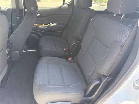 Used 2023 GMC Acadia SLE w/ Driver Convenience Package FWD image 22